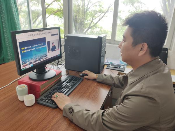 文化与传播学院 以网络文化传播为抓手，深化学习型党组织建设